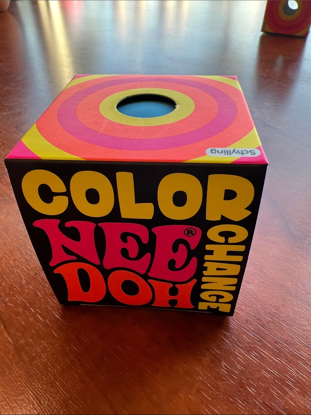 **AUTHENTIC** NeeDoh Color Change - BLUE